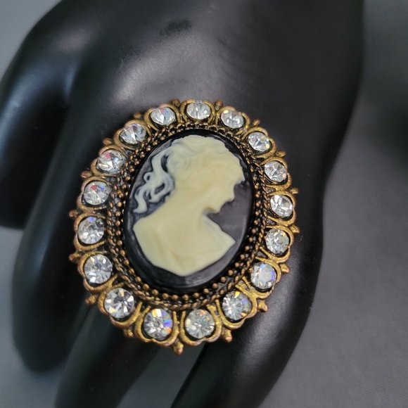 Unbranded Jewelry - Womens Gold Tone Carved Cameo Ring With Crystal Halo Metal Accents Size 7